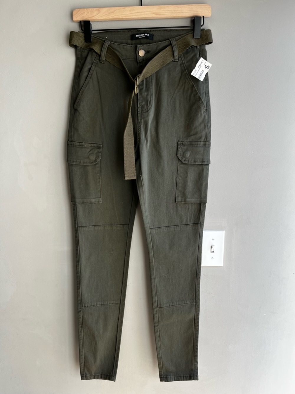American Bazi Women’s Olive Cargo Pants with Belt